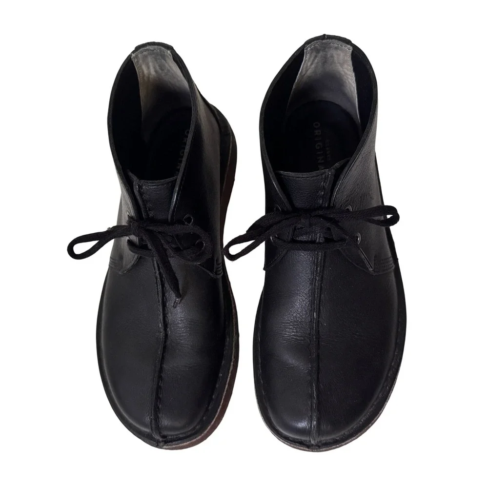 Clarks Desert Trek Boots Black Leather Center Seam Chukka Crepe Sole